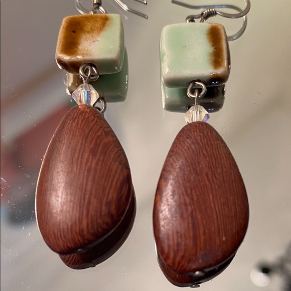 wood and glass earrings - Picture 2 of 7